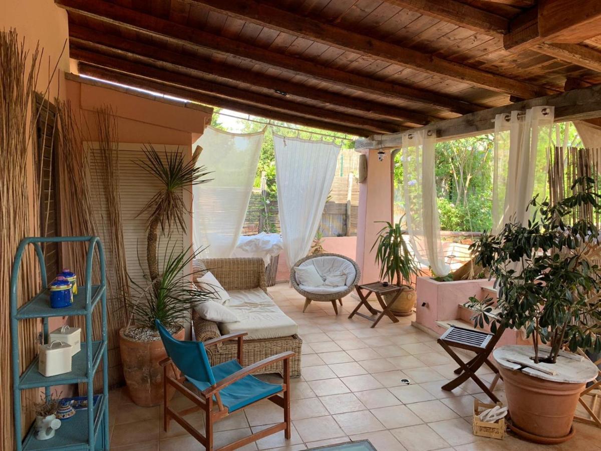 Villasimius Villetta A 300 Mt Dalla Spiaggia 外观 照片
