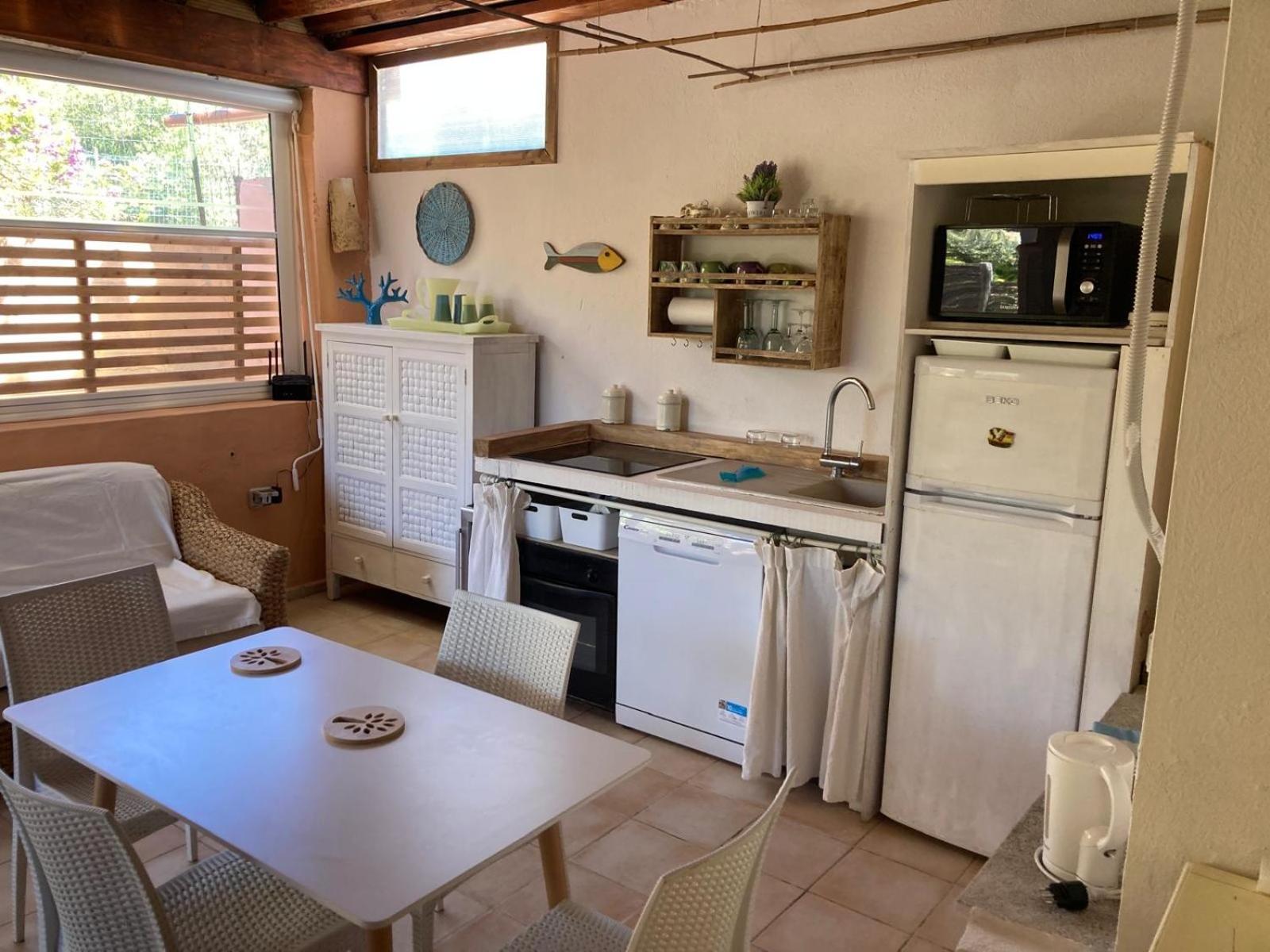 Villasimius Villetta A 300 Mt Dalla Spiaggia 外观 照片